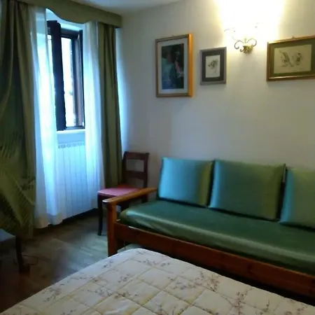 Arzuni *